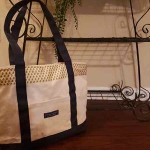 Vineyard Vines custom collection beach tote